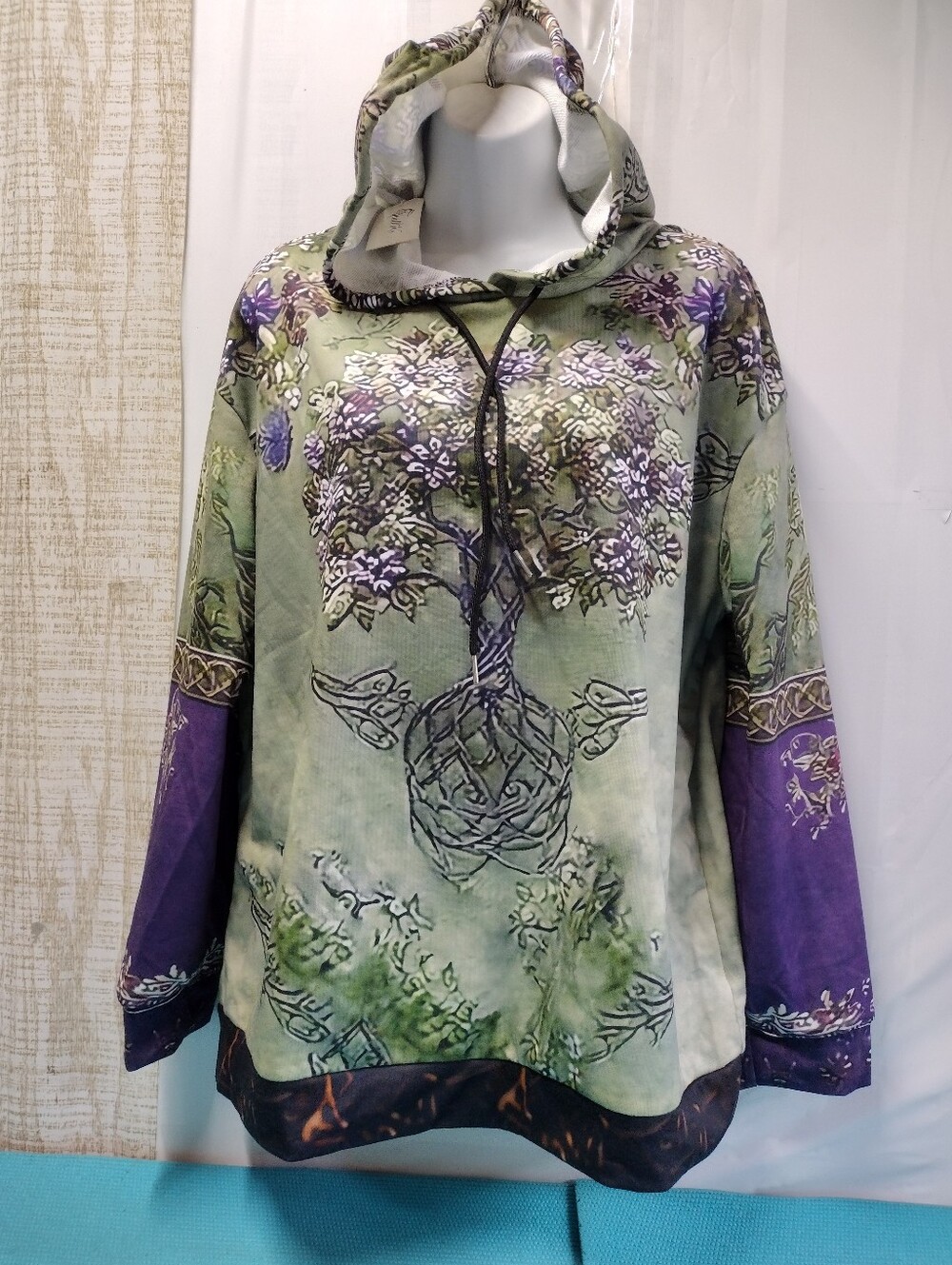 NWT Graphic Bohemian Green & Purple Hoodie Womens Sweatshirt - L